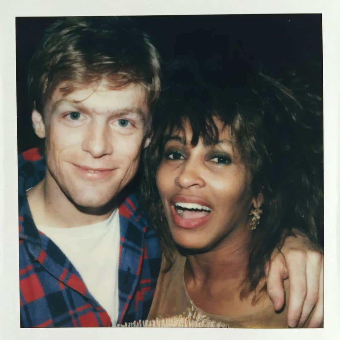 ブライアン・アダムスさんのインスタグラム写真 - (ブライアン・アダムスInstagram)「RIP my dear @tinaturner I'll be forever grateful for you bringing me on tour, going in the studio together and most of all, being your friend. Thank you for being the inspiration to millions of people around the world for speaking your truth and giving us the gift of your unbelievable voice. My condolences to Erwin and your family. It's Only Love...and that's all. ❤️ #tinaturner」5月25日 4時03分 - bryanadams