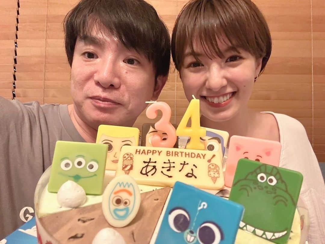 濱口優さんのインスタグラム写真 - (濱口優Instagram)「#濱口夫婦 #南明奈　#あっきーな #お誕生日おめでとう #恒例の　#サーティーワン  #アイスケーキ　#今年は #マサルの作ったオムそば で　#お祝い」5月25日 15時04分 - hamaguchi_masaru