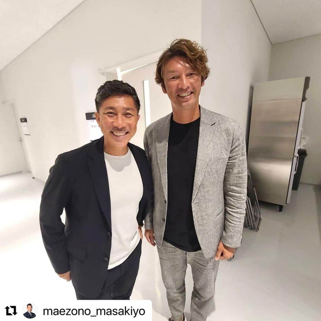 巻誠一郎さんのインスタグラム写真 - (巻誠一郎Instagram)「先日前園さんとJAIFAのトークイベントをご一緒させていただきました！  大変勉強になりました！！  #前園真聖 さん #渕上彩夏 さん  #Repost @maezono_masakiyo with @use.repost ・・・ 熊本でのトークイベントは巻誠一郎と一緒に楽しい時間になりました👍 #熊本 #巻誠一郎  #jaifa」5月25日 8時28分 - makiseiichiro9