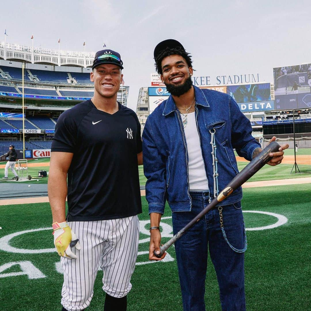 カール＝アンソニー・タウンズさんのインスタグラム写真 - (カール＝アンソニー・タウンズInstagram)「⚾️ @yankees」5月25日 9時36分 - karltowns