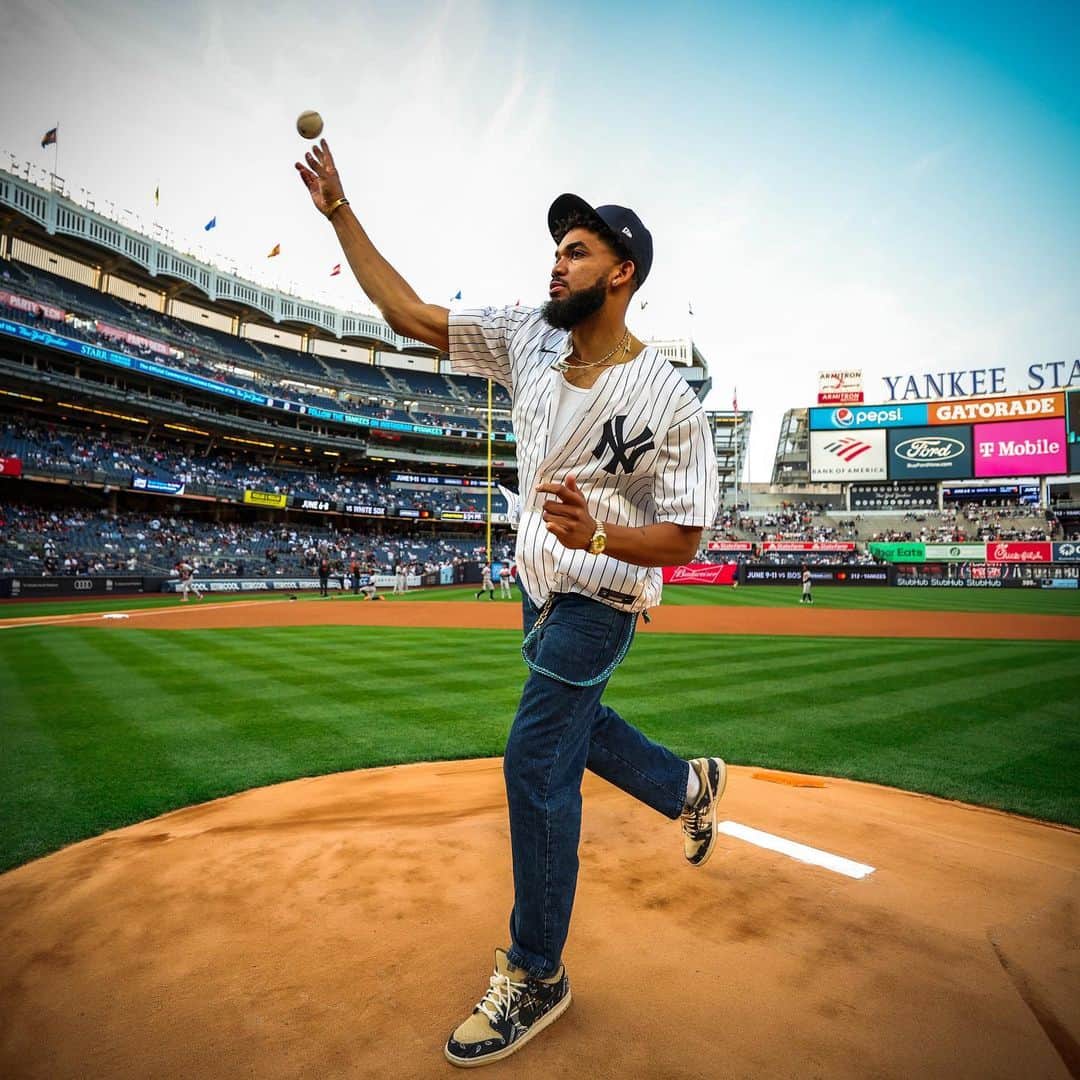 カール＝アンソニー・タウンズのインスタグラム：「⚾️ @yankees」