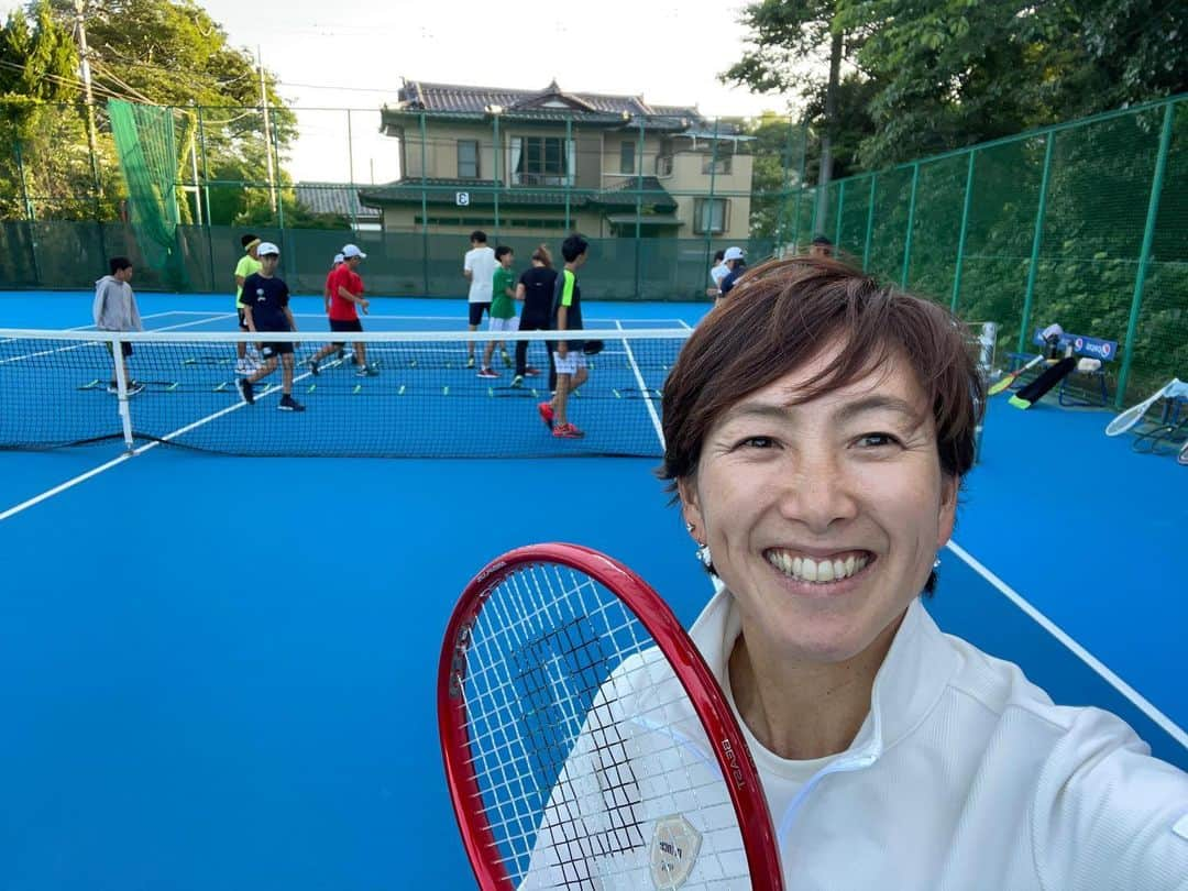 杉山愛さんのインスタグラム写真 - (杉山愛Instagram)「練習前のウォームアップ🎾 ラダーやクレイジーボールで楽しく刺激して✨練習に入ります👍  私も時間がある時はアカデミーの練習にいまーす🤗 夏の大会に向けてしっかり力付けたいですね✨」5月25日 9時54分 - aisugiyamaofficial