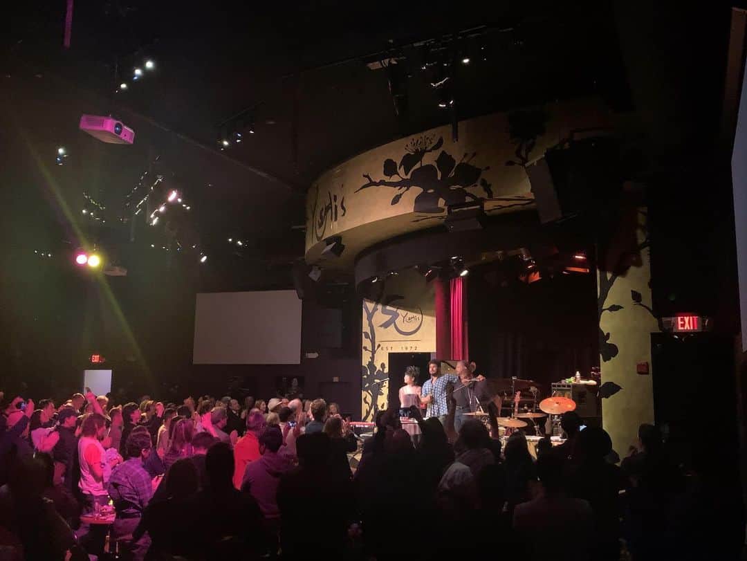 上原ひろみさんのインスタグラム写真 - (上原ひろみInstagram)「DAY 5 at Yoshi’s. Thank you so much all for coming to the shows, we had a blast!! Thank you also @yoshis_oak for an amazing sushi 🍣」5月25日 15時33分 - hiromimusic