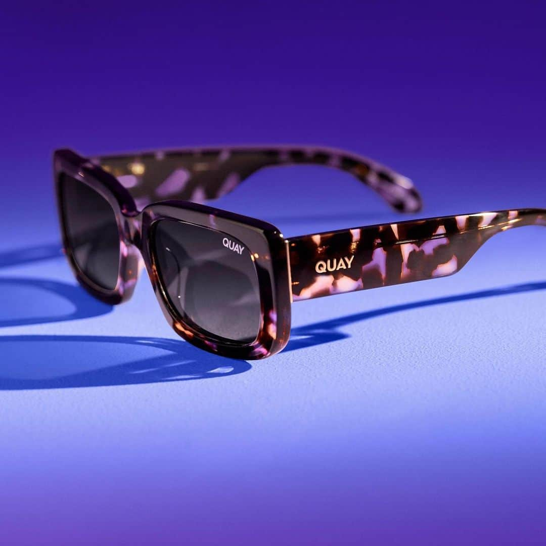 quayaustraliaさんのインスタグラム写真 - (quayaustraliaInstagram)「Shades to match your powerful energy ft. YADA YADA in purple tort/smoke polarized #FINDYOURQUAYS #FINDYOURDOPAMINE」5月25日 10時58分 - quayaustralia