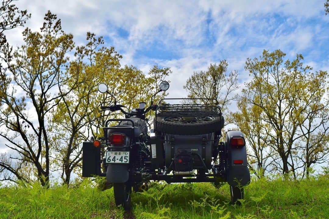 Ural Motorcyclesさんのインスタグラム写真 - (Ural MotorcyclesInstagram)「新緑＆ウラルのコラボ　by @toasted_laver_  #ウラルジャパンフォト　のタグでウラルの写真／動画をシェアしましょう！」5月25日 11時32分 - ural_japan_official
