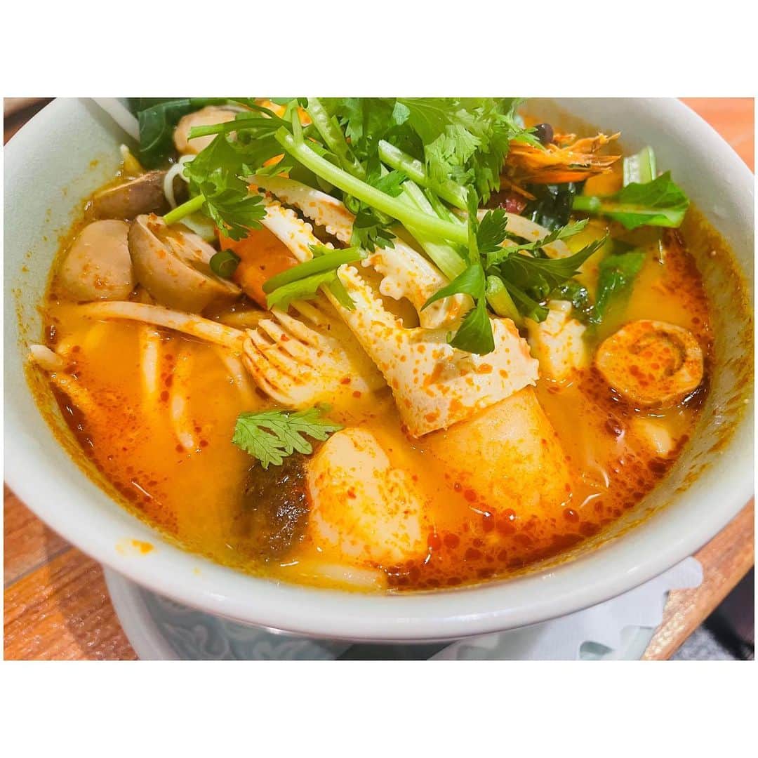有明ゆなさんのインスタグラム写真 - (有明ゆなInstagram)「トムヤムクンヌードル🍜 毎日でも食べたいぐらい この酸味だいすきっ💚 . . . . #タイ料理 #タイ料理大好き #タイ料理好き #タイ料理🇹🇭 #トムヤムクン #トムヤムクンヌードル」5月25日 12時09分 - ariake_yuna