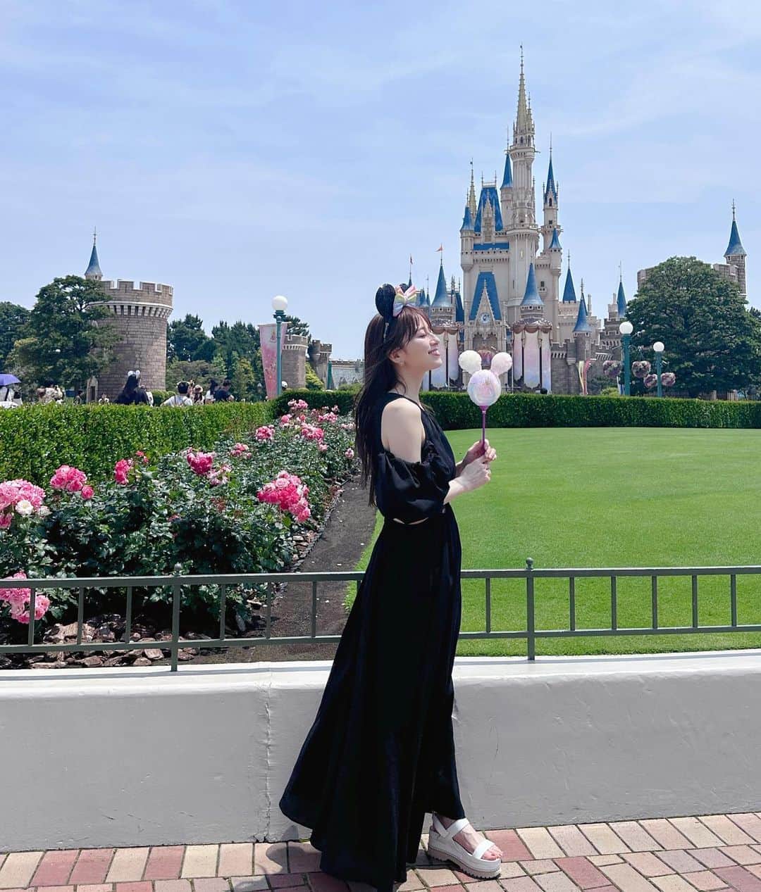 黒坂優香子さんのインスタグラム写真 - (黒坂優香子Instagram)「Tokyo Disneyland 40th anniversary   🎠Dream-Go-Round🎡  #tokyodisneyland #tokyodisneyresort #dreamgoround #40thanniversary #東京ディズニーランド #東京ディズニーランド40周年　#行ってきました #幸せ」5月25日 12時33分 - yukakokurosaka0606