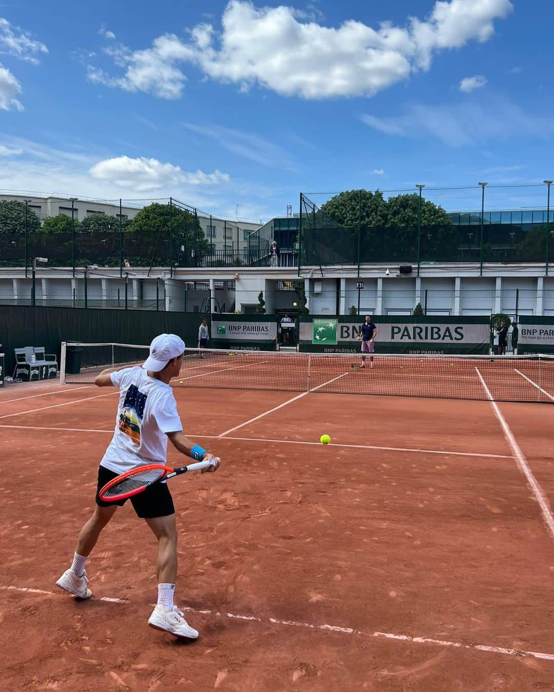 ディエゴ・シュワルツマンさんのインスタグラム写真 - (ディエゴ・シュワルツマンInstagram)「@rolandgarros 😍🇫🇷😏」5月25日 23時45分 - dieschwartzman