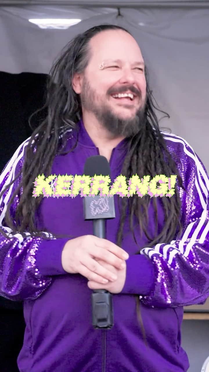 Kerrang!のインスタグラム：「We caught up with the mighty Korn to ask them burning questions from K! readers and the nu-metal superfans at Sick New World. #createdwithadidas」