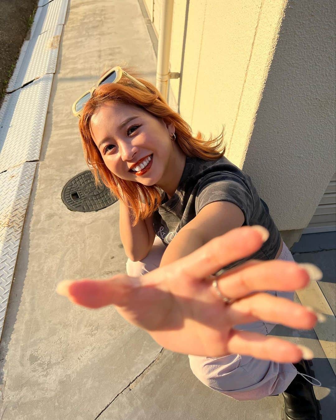 ヒロタナギサのインスタグラム：「_  毎日自分でプランを決めれる事に 幸せを感じています、 フリーランス25日目です🧏🏼‍♀️🩶笑  今の自分のキャパを理解しながら 自分のできる限りの事を挑戦していきたい って思った5月、 そんな5月ももうあっという間に過ぎてって もうすぐ6月。  6月はまた新しい目標を自分で作ってこ🪽」