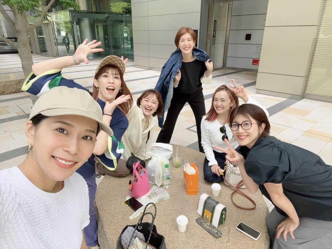 中川真依さんのインスタグラム写真 - (中川真依Instagram)「. 急な誘いにも これだけ集まるフットワークの軽さ😂💘 最高です‼️✨✨✨  これも合唱の力‼️😂✨笑  #女子アスリート #合唱の絆　笑」5月25日 15時42分 - maimai.47