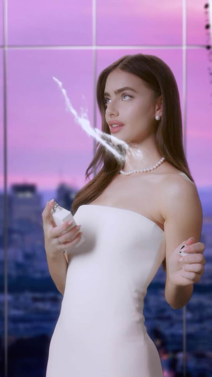 のインスタグラム：「SMOOTH SATIN 🦢✨🤍 @spring.perfume」