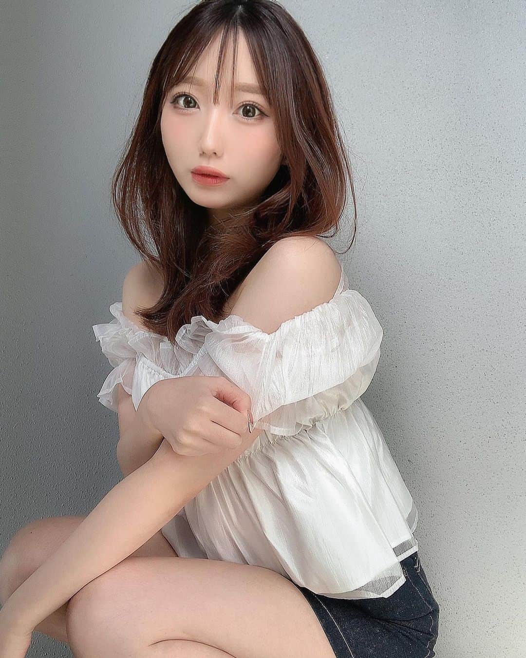 のインスタグラム：「夏っぽい服☀️♡ ・ ・ #夏服　#オフショル #grl購入品　#grlコーデ #chico #ファンティア　#サロンモデル」