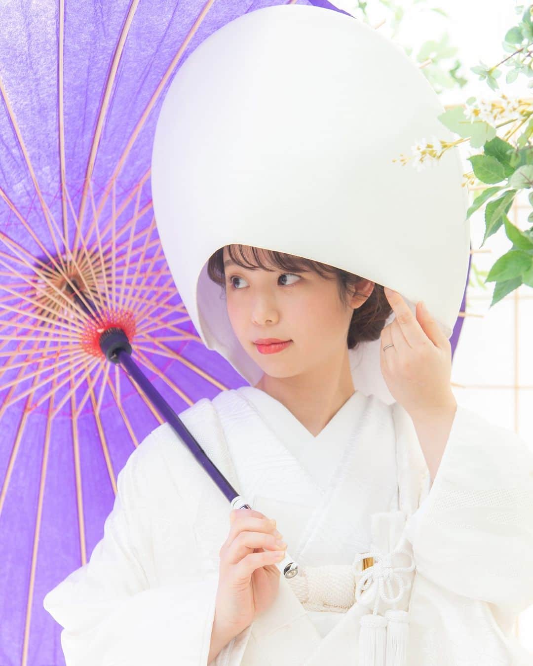 【公式】小さな結婚式さんのインスタグラム写真 - (【公式】小さな結婚式Instagram)「. @petit.wedding をフォローしてね♩ #小さな結婚式 をつけてのお写真投稿も大歓迎です♡ こちらの公式IGでリグラムさせていただきます＊ . 和婚花嫁さまの憧れでもある 綿帽子をお召しになれば 格式高さを感じる花嫁コーディネートに！  日本の伝統美感じる装いで 人生で最も最高な瞬間を彩って* . >>#小さな結婚式表参道店 . ——————— #petitwedding #ラヴィファクトリー #前撮り #結婚式 #プレ花嫁 #卒花 #家族婚 #少人数結婚式 #ウェディング #wedding #bridal #weddingdress #花嫁 #挙式 #結婚式準備 #式場探し #日本中のプレ花嫁さまと繋がりたい #結婚式の思い出に浸る会 #結婚準備 #東京花嫁 #ウェディングフォト #花嫁コーディネート #和装 #和婚 #白無垢 #結婚 #フォトウェディング #おしゃれ花嫁」5月25日 17時05分 - petit.wedding
