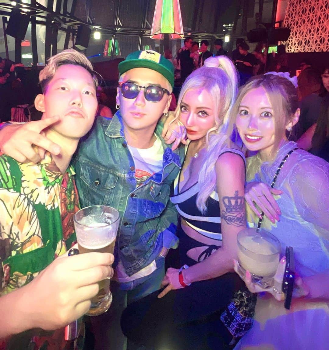 はるたむさんのインスタグラム写真 - (はるたむInstagram)「BREAKING DOWN ぬり勝利おめでとう🏆  After partyへ✨  Team Red インスタライブでも 告知しましたが クラファン　YouTube 各種SNS立ち上がるので 皆様よろしくお願いします🥰❣️  #nontitle #breakingdown  #afterparty #raise #club #クラファン #cf #teamred」5月25日 17時42分 - harutamu02