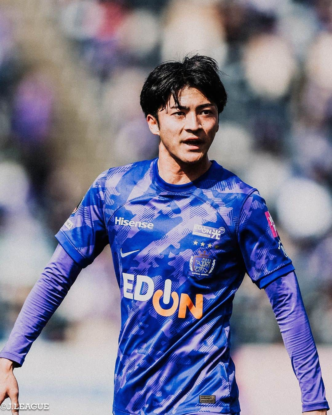 Ｊリーグさんのインスタグラム写真 - (ＪリーグInstagram)「#SAMURAIBLUE 代表初選出のお知らせ📣  #森下龍矢 選手 （名古屋） #川村拓夢 選手 （広島） #川崎颯太 選手 （京都）  以上の3名が代表初選出されました‼️ 世界を相手に戦う姿、全力で応援しましょう🔥  #夢への勇気を #jfa #daihyo #サッカー日本代表  #Jリーグ #jleague #サッカー #soccer #football」5月25日 18時00分 - jleaguejp