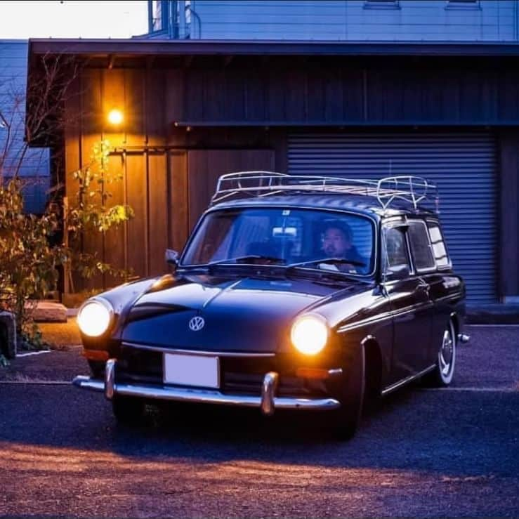 フォルクスワーゲンさんのインスタグラム写真 - (フォルクスワーゲンInstagram)「＼いいね！Volkswagen／ 今日は「愛車の日」と言うことで、 皆さんの愛車をご紹介！  写真からも、皆さんの溢れるクルマ愛が 伝わってきますね💚  Photos by @mocchi197539さん @teas31teasさん @koisan_instaさん @pltmt_さん @yamu_shiroさん @norio28さん  素敵なお写真ありがとうございます✨  本アカウントでは「 #ワーゲン 」のついた写真をシェアさせていただくことがあります。  #フォルクスワーゲン #愛車の日 #ワーゲンのある生活 #車好きな人と繋がりたい #車のある風景 #Volkswagen #VW #VolkswagenLove」5月25日 18時00分 - vw_japan