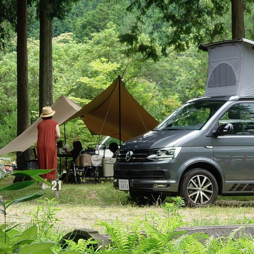 フォルクスワーゲンさんのインスタグラム写真 - (フォルクスワーゲンInstagram)「＼いいね！Volkswagen／ 今日は「愛車の日」と言うことで、 皆さんの愛車をご紹介！  写真からも、皆さんの溢れるクルマ愛が 伝わってきますね💚  Photos by @mocchi197539さん @teas31teasさん @koisan_instaさん @pltmt_さん @yamu_shiroさん @norio28さん  素敵なお写真ありがとうございます✨  本アカウントでは「 #ワーゲン 」のついた写真をシェアさせていただくことがあります。  #フォルクスワーゲン #愛車の日 #ワーゲンのある生活 #車好きな人と繋がりたい #車のある風景 #Volkswagen #VW #VolkswagenLove」5月25日 18時00分 - vw_japan