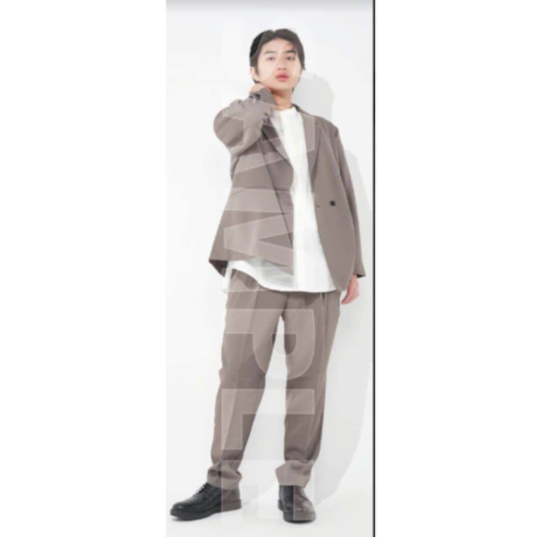 すずしょうとのインスタグラム：「【これえぐない！？ｗ🐤】  🐣5月26日すずしょうとくじが発売決定！📷 🐣発売場所はMUUUすずしょうとで検索！！！  第五弾は「背比べできる！等身大バスタオル」登場！　　　　　　　　　　　　A賞は190cmのバスタオルで等身大デザイン！！ これいるのみんなｗｗｗ😭等身大なので身長くらべてれます・・・！！！くらべてみてなぁ！！！！　　　　　　　　　 　　　　　　　　　　　　　　　　　　　　　　　　　　　　　　　🐣値段は相場1000円ぐらいを700円まで値下げました！！！ 🐣【皆で楽しんでほしい！】ので「100回まで送料を一回ですむ」ようにしました！100回まで引く度に送料がお得に。。。！！！　🐣5月26日から6月4日まで！お祭り楽しんでこなぁぁ！！　　　　たくさん感想にコメントと引用して応援してなぁぁ！！」