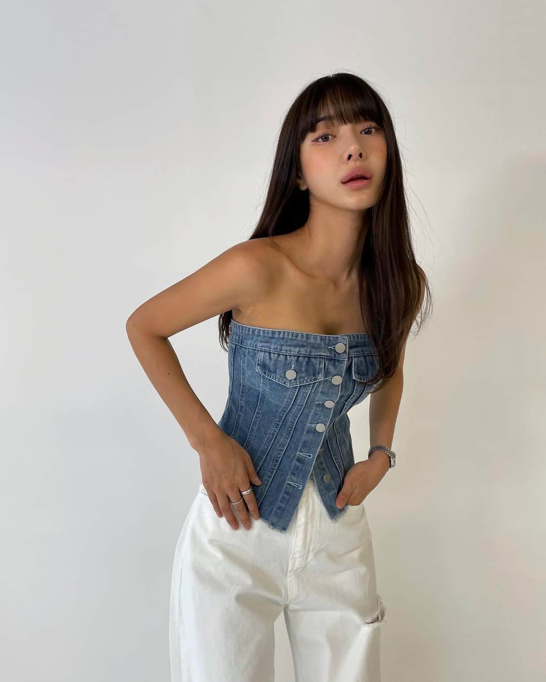 キム・ボラムさんのインスタグラム写真 - (キム・ボラムInstagram)「😝 - -  #르라미 @lerame_official  #오오티디 #패스티벌룩 #여행룩」5月25日 18時24分 - _ram_e