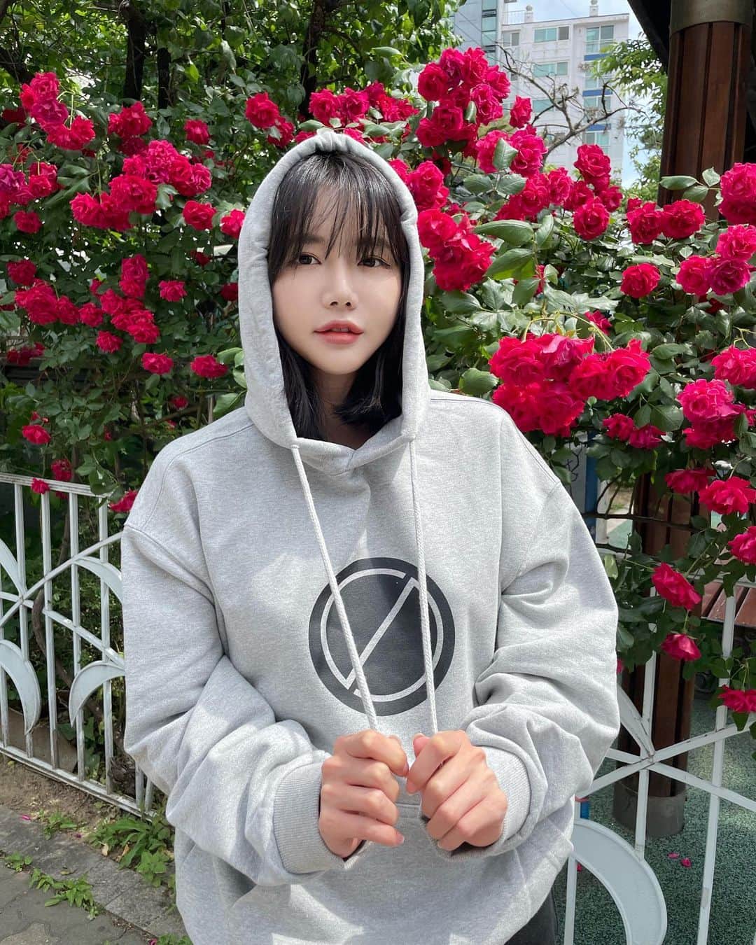 Han Ga Eunさんのインスタグラム写真 - (Han Ga EunInstagram)「장미의계절 #스우니」5月25日 18時26分 - gaeungbebe