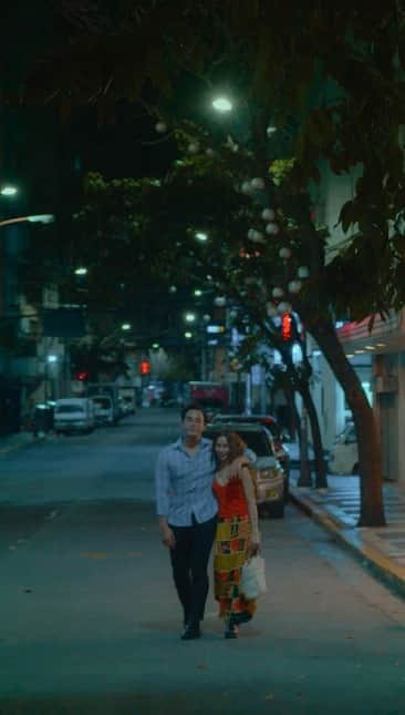 ジュリア バレットのインスタグラム：「Will You Be My… EX? 💔  OFFICIAL TRAILER | June 21 in cinemas nationwide.」