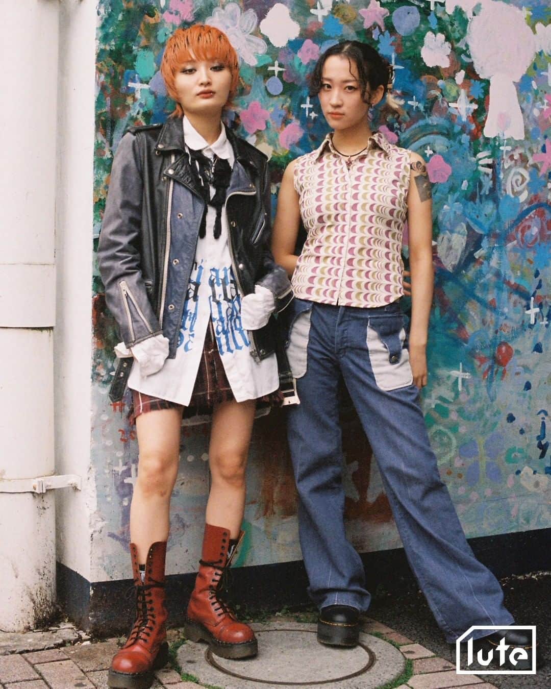 lute / ルーテのインスタグラム：「Interview with Illiomote ( @illiomote )  Q. 創作活動に使っているアイテムや機材で、欠かせないものは？  YOCO : ipad/インターフェース/マイク  MAIYA : 目を温めるやつ  Q. 音楽に目覚めたきっかけは？  YOCO : 保育園のときにピアノを習い始めました。  MAIYA : 高校でバンドはじめたときかな  Q. 今注目しているアーティストは？   YOCO : the mcfaddin / tom verberne / andrea chahayed / kumo 99  Q. 普段は誰とよく遊んでる？  MAIYA : momothehustler  Q. 好きなクリエーター（アート、写真家、映像作家など）は？  YOCO : Tomason / RAPPIT  MAIYA : Tomason / ギブミ〜！トモタカ  Q. 最近の活動はどう？  YOCO : 最近はバンドセットでやったりすることもあるからぜひライブにきて  MAIYA : 今年はフェスや地方でのライブも増やしたいので、全国からのオファーお待ちしてます！  Photography : @angelapeachy  音楽動画メディア「lute」によるインタビュー企画「IN TOWN」✍️アーティストやクリエイターのインサイドをストリートから配信📷」