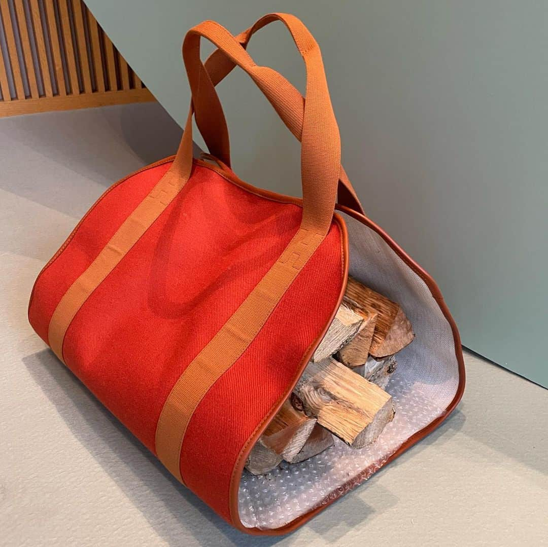 PRODISM Magazine Japanさんのインスタグラム写真 - (PRODISM Magazine JapanInstagram)「HERMÈS OBJECTS AUTUMN-WINTER 2023 ⁡ エルメス2023年秋冬新作小物展示会。驚きと遊び心あふれる最新のプロダクトの数々。いまから待ち遠しい。 ⁡ #hermes #prodism」5月25日 19時22分 - prodism_magazine