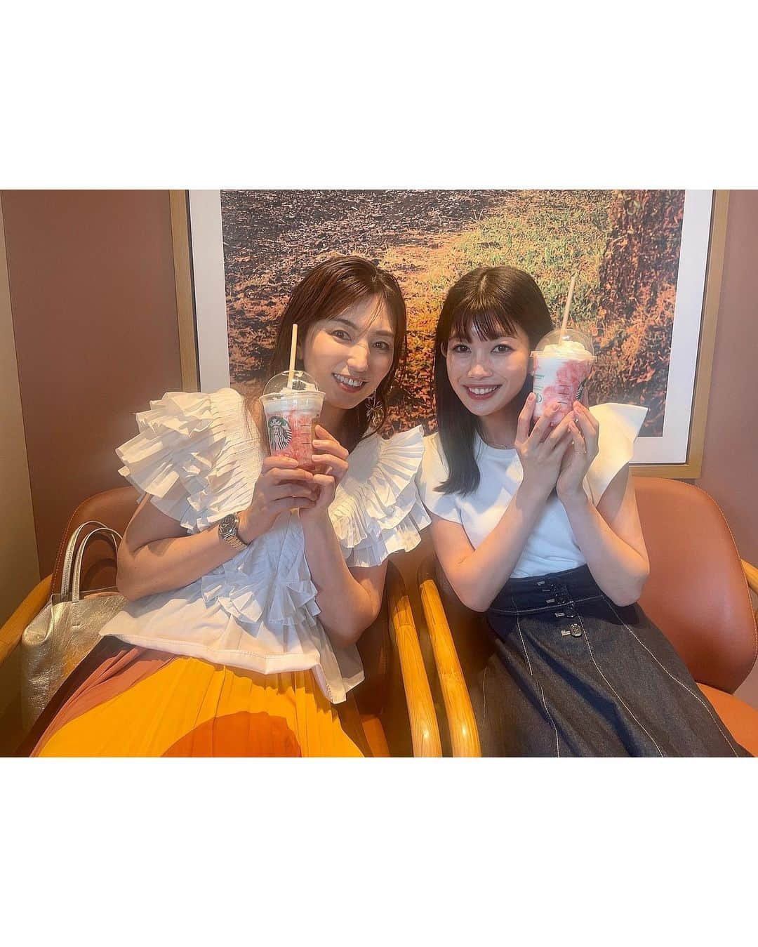 梅山茜さんのインスタグラム写真 - (梅山茜Instagram)「. ＊徳島でのお仕事＊ . 先日4ヶ月ぶり？に徳島に行ってきました🚌 今回は仕事でだったのですが前乗りして 元四国放送アナウンサーの中山さんとランチ🍽 いつお会いしても華やかでゴージャスで ハッピーオーラ満載✨の中山さんに 今回もたくさんパワーを分けてもらいました🤩 そして夜も四国放送の先輩や後輩たちと🍻💓 いつも「おかえり」って言ってくれて 変わらずに迎えてくださる皆さんが大好きです☺️  関西ももちろん大好きだけど、こうやって 帰れる場所があるのって有難い事だなー🫧 楽しいひとときでしたっ！ .」5月25日 19時25分 - umeyama_akane