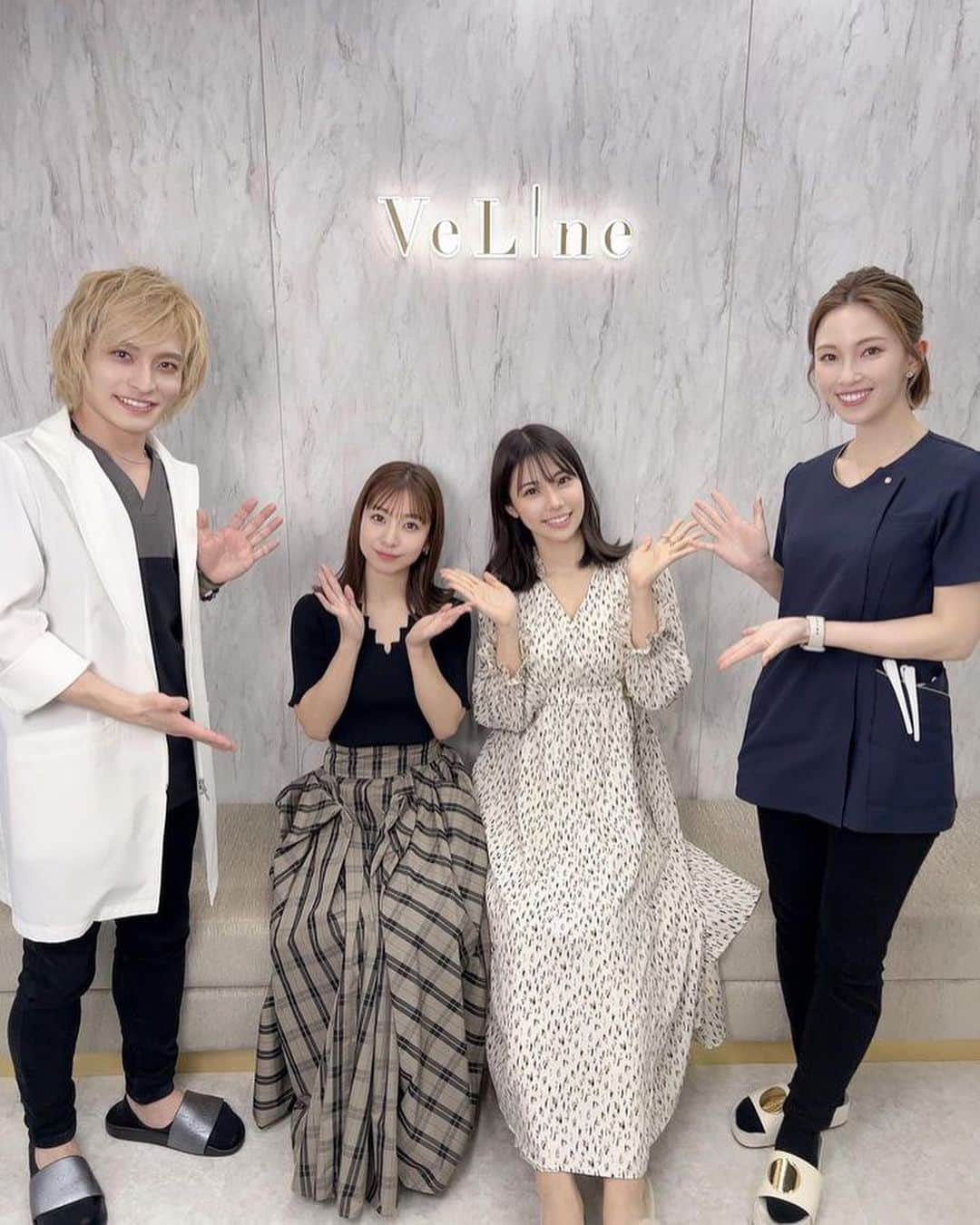 鈴木ふみ奈さんのインスタグラム写真 - (鈴木ふみ奈Instagram)「LINE NEWS VISIONさんにて『美研家』 #6 配信中です🌷𓇢  いつも私がお世話になっているVeLineさんをなるちゃんに体験して頂きました💗  金髪院長こと杉崎健哉先生 藤原望未さんありがとうございました⸜🙌🏻⸝‍  ぜひお友達登録して動画をチェックして頂けたら嬉しいです✨✨  #LINE #VeLine #美容鍼 #ふみにん」5月25日 19時42分 - fuminasuzuki