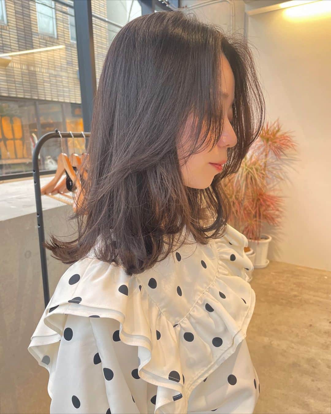 淺川美穂さんのインスタグラム写真 - (淺川美穂Instagram)「medium layer✂︎  赤みのないオリーブcolor 髪がめちゃくちゃ柔らかく見える♡  いつもありがとうございます♡」5月25日 19時50分 - asakawa_miho_