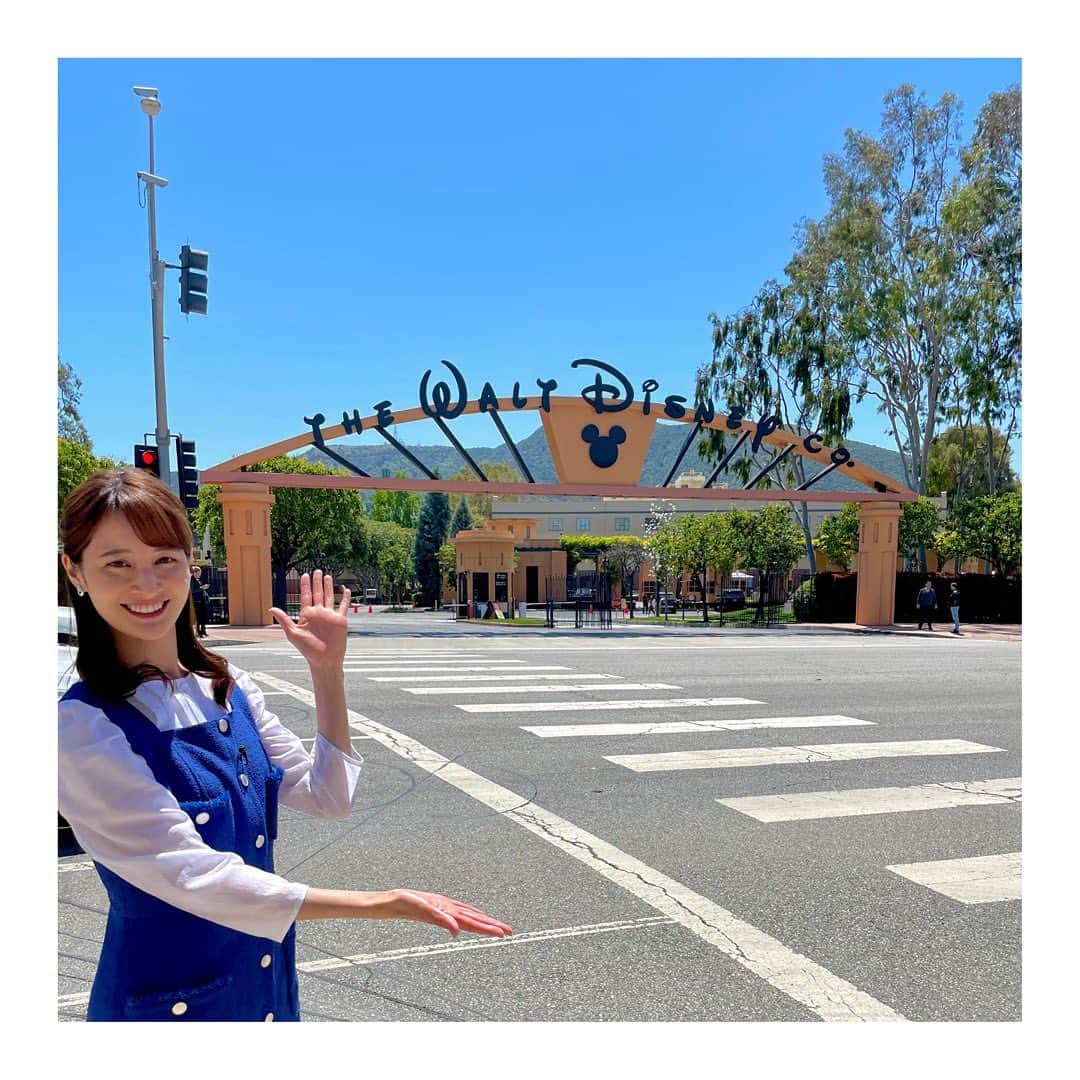 後呂有紗さんのインスタグラム写真 - (後呂有紗Instagram)「* 先月のアメリカ出張！🇺🇸💙  実は… ロスにある、ディズニー本社を、取材してきました！  真相報道バンキシャ！特別版 『ディズニー 夢と魔法のナゾを追え！』  今年、創立100周年を迎える ウォルトディズニーカンパニー。 なぜ100年もの間、人々を魅了し続けるのか！ 愛され続ける謎を、解き明かしに向かいました✨  本社の他にも、 住所非公開の特別な場所にお邪魔して、 ディズニーの始まりと愛されるワケに迫ります✨  本社のそこかしこに保存された貴重なお宝、 そして、至るところに溢れる遊び心！💙  ディズニー作品が生まれた場所を歩くと、 まるで100年の歴史の旅をしているようでした🗺️  皆さんにも、思い出の作品はありますか？ きっと愛される謎が、分かるはずです！ 是非ご覧ください！✨  28日(日)午後3:00～3:55からです‼︎💙　 （関東ローカル）  #ディズニー　#ウォルトディズニー　#la #バンキシャ  #私の思い出の作品は #リトルマーメイド　#アリエル」5月25日 19時50分 - ushiro_arisa
