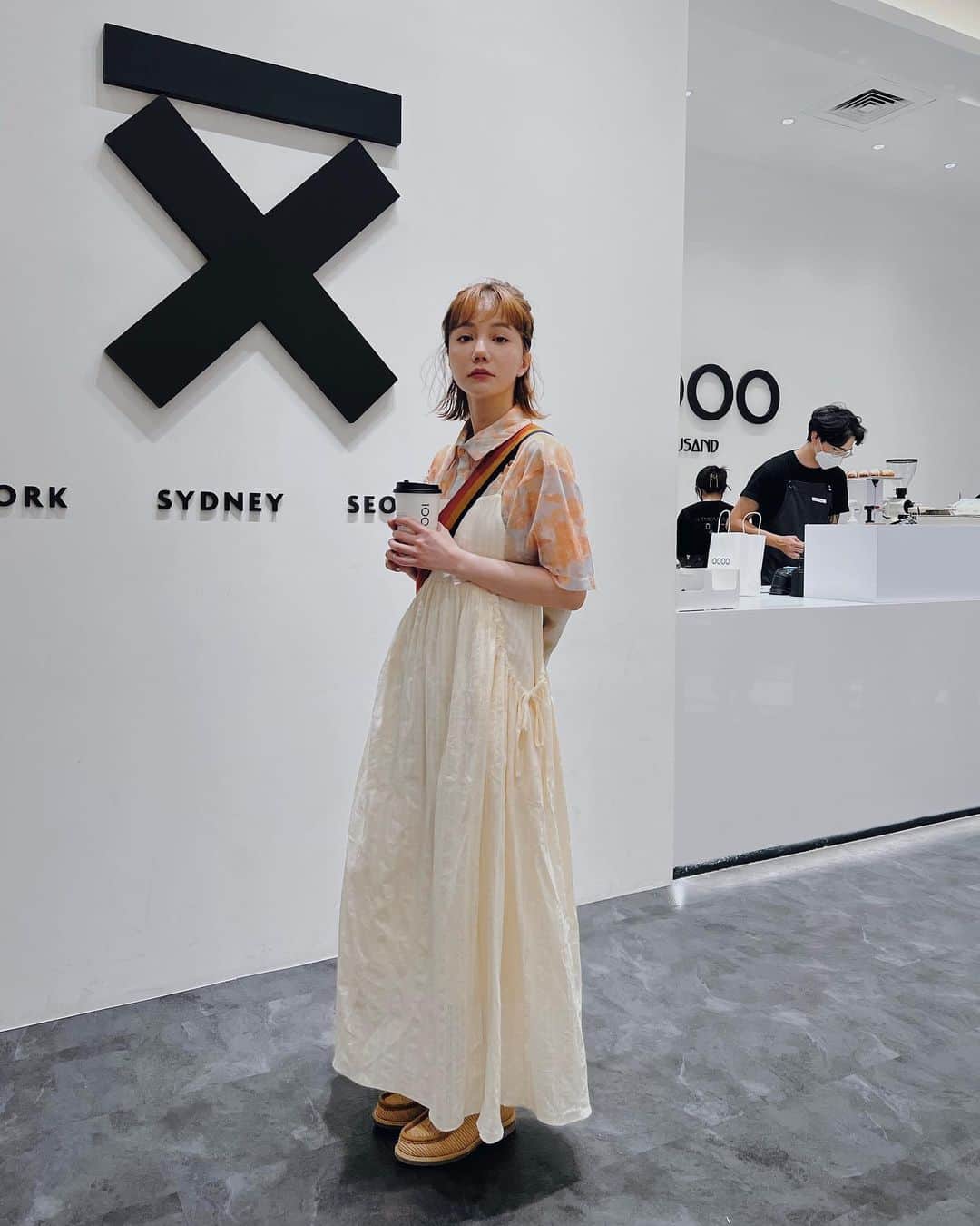 謝琦琦（Kiki）のインスタグラム：「關於🥐關於🍕 只喜歡原味經典 結合芝心或章魚燒口味 噢我不懂  在 @tenthousand_tw 買回家的可頌烤過好好吃 兩天吃了四個⋯⋯」