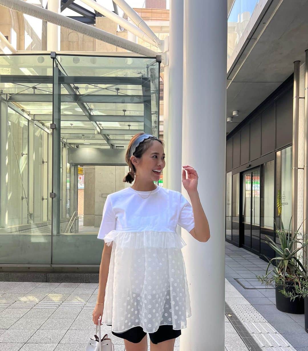 Risako Yamamotoさんのインスタグラム写真 - (Risako YamamotoInstagram)「ついにマタニティショーパンデビューしました🤰🏽♥︎  楽天で見つけたもの☺︎ 残りのマタニティライフはこのショーパンにお世話になりたいと思います♥︎  チュールとオーガンジーのトップスはrosyの新作🤍☁️  #ootd #fashion #coordinate #maternityfashion #マタニティコーデ」5月25日 20時36分 - risako_yamamoto