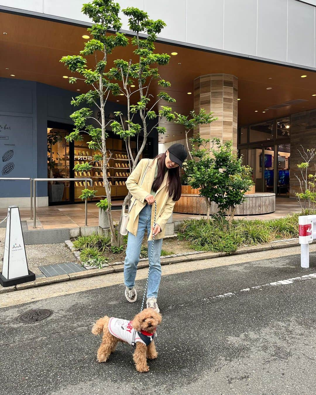 坂本りののインスタグラム：「まろんとはじめて天神に🐶🐾」