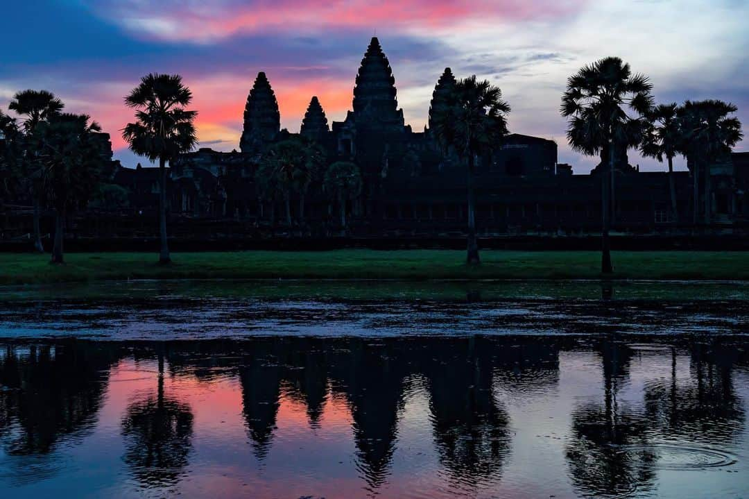 Yota Towatariさんのインスタグラム写真 - (Yota TowatariInstagram)「Angkor Wat.  #photo #photography #photooftheday #beautiful #angkorwat #siemriap #cambodia」5月25日 21時12分 - yota_towatari