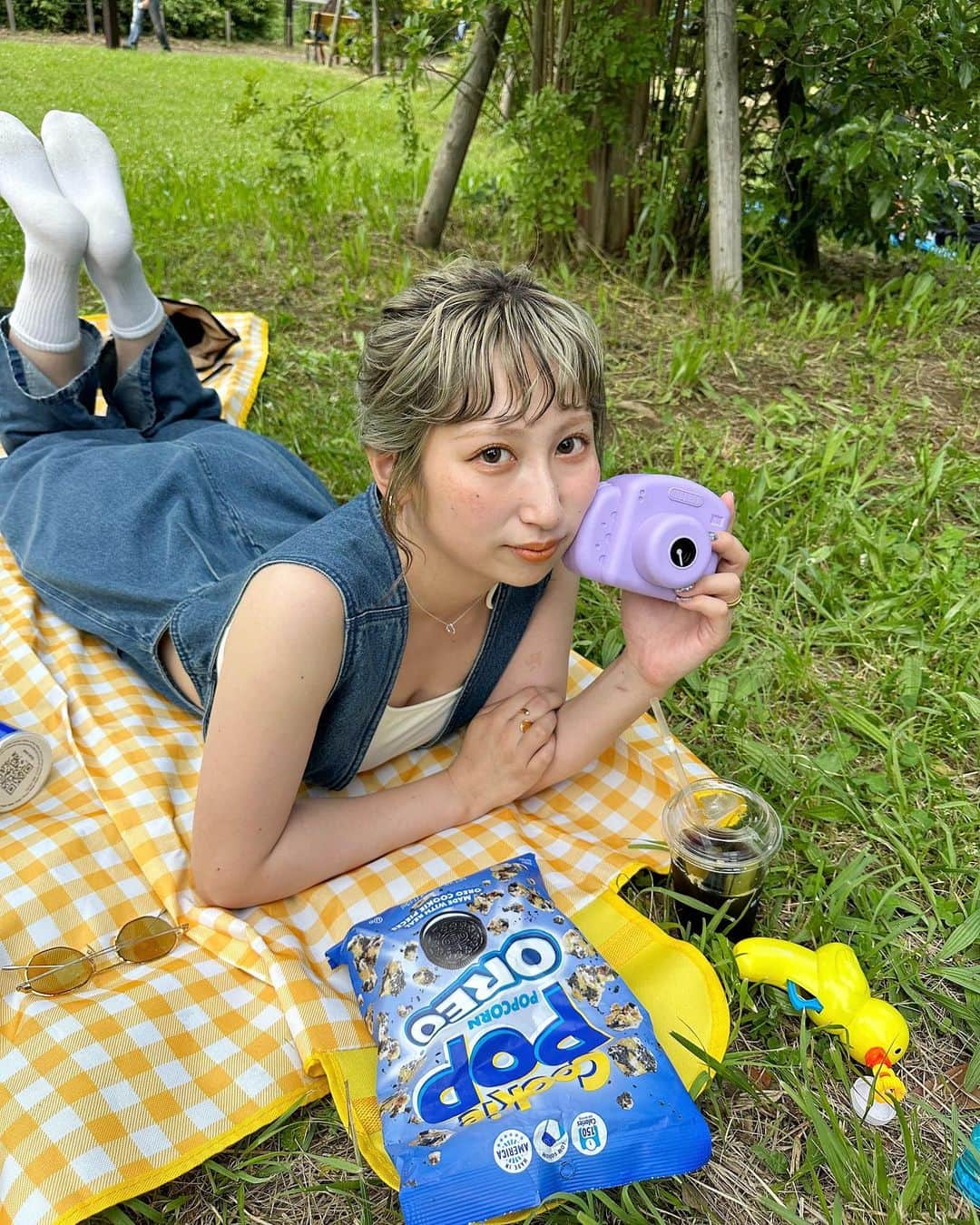 ARISAさんのインスタグラム写真 - (ARISAInstagram)「ㅤㅤㅤㅤㅤㅤㅤㅤㅤㅤㅤㅤㅤ ㅤㅤㅤㅤㅤㅤㅤㅤㅤㅤㅤㅤㅤ ㅤㅤㅤㅤㅤㅤㅤㅤㅤㅤㅤㅤㅤ 天気良かったから 代々木公園でpicnic🥤 ㅤㅤㅤㅤㅤㅤㅤㅤㅤㅤㅤㅤㅤ デニムサロペ 逆で着てみた〜！ ㅤㅤㅤㅤㅤㅤㅤㅤㅤㅤㅤㅤㅤ インナーに着てるキャミ、 実は水着🤫♡ ㅤㅤㅤㅤㅤㅤㅤㅤㅤㅤㅤㅤㅤ アシメかわよい！ ㅤㅤㅤㅤㅤㅤㅤㅤㅤㅤㅤㅤㅤ キャミ着るより さらっとしてて最高、 ハマりそうです💘 ㅤㅤㅤㅤㅤㅤㅤㅤㅤㅤㅤㅤㅤㅤㅤㅤㅤㅤㅤㅤㅤㅤㅤㅤㅤㅤ もうすぐ お店にも入荷します♡ ㅤㅤㅤㅤㅤㅤㅤㅤㅤㅤㅤㅤㅤ ㅤㅤㅤㅤㅤㅤㅤㅤㅤㅤㅤㅤㅤ ㅤㅤㅤㅤㅤㅤㅤㅤㅤㅤㅤㅤㅤ #チャオパニック#チャオコーデ#チャオ#デニムサロペ#サロペット#デニムコーデ#水着#水着コーデ #代々木公園#ピクニック#おしゃピク#オン眉#オン眉ボブ #お団子ヘア #ヘアアレンジ#パーマ風前髪 #おでかけ #ciaopanic #ciao_styling #ciaopanic_2023ss #yoyogipark #harajuku #ciao_swimwear2023  ㅤㅤㅤㅤㅤㅤㅤㅤㅤㅤ」5月25日 21時33分 - ari33_