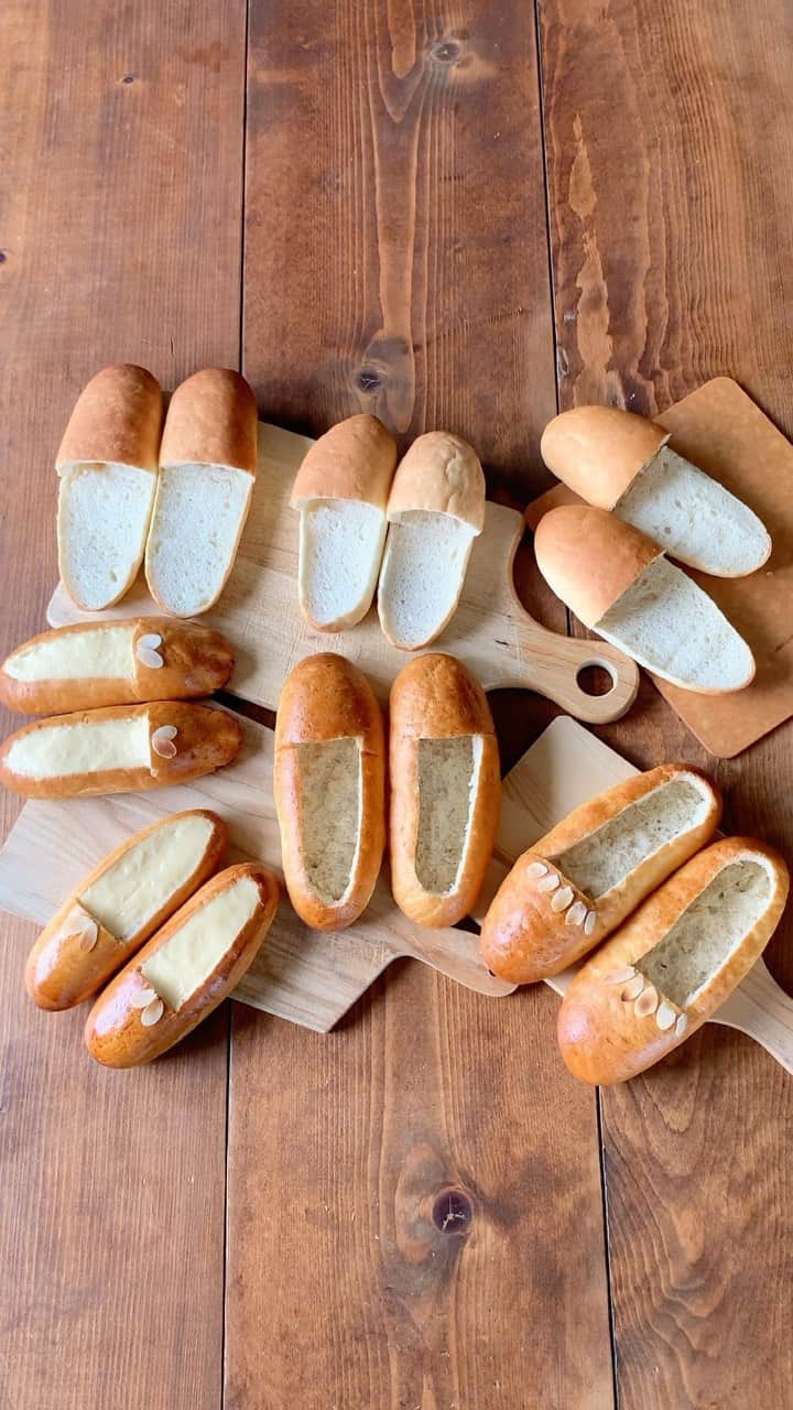 Ranのインスタグラム：「スリッパン、クリームパンプス、こっぺパンプス♩ . #bread #baker #loafers #shoes #fashion #sandwich #sweets #手作りパン #こっぺぱん #靴 #クリームパン」