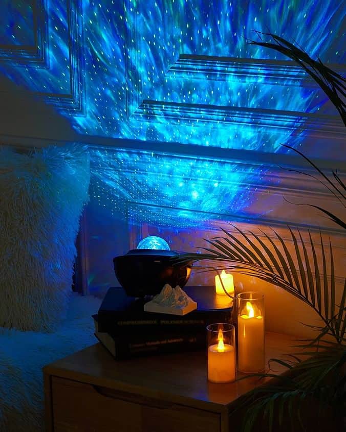 SHEINのインスタグラム：「Transform any space into an outer space odyssey and let the cosmic vibes flow with our mini projection lights 🌌🪐🌛 Which projector would you get for an out of this world  glow up? 👇  🔎11738599 14022896 13127014  #SHEIN #SHEINforAll #SHEINstyle #fashion #chic #saveinstyle」