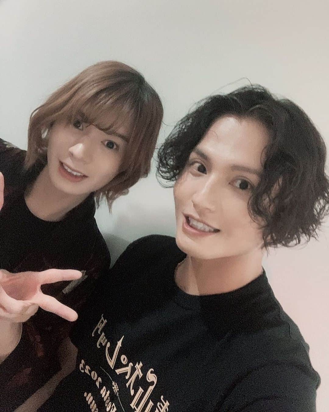 友常勇気さんのインスタグラム写真 - (友常勇気Instagram)「青山オペレッタ思い出アルバム🤩🎉✨ 沢山撮ったので載せさせて頂きます😁 みんな…かわちぃ😂👉👈❤️ #青山オペレッタ #青オペ #ファンフェスタ #2023 #思い出アルバム #大平峻也 #大隅勇太 #中山優貴 #長江崚行  #輝山立  #岸洋佑 #堀海登  #フクシノブキ #小林竜之 #友常勇気 #みんな #かわちぃ」5月25日 22時26分 - yuki_tomotsune