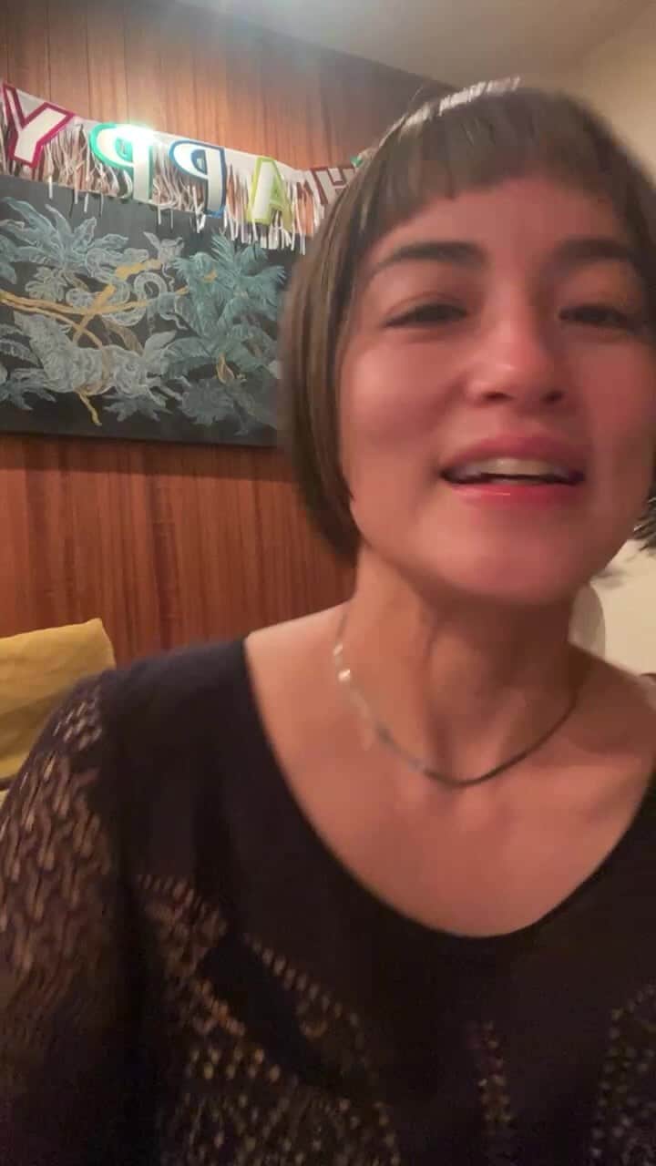 桃生亜希子のインスタグラム：「突然のインスタライブ。 　 　買ったwigが届いたので，みんなにお披露目会😂」