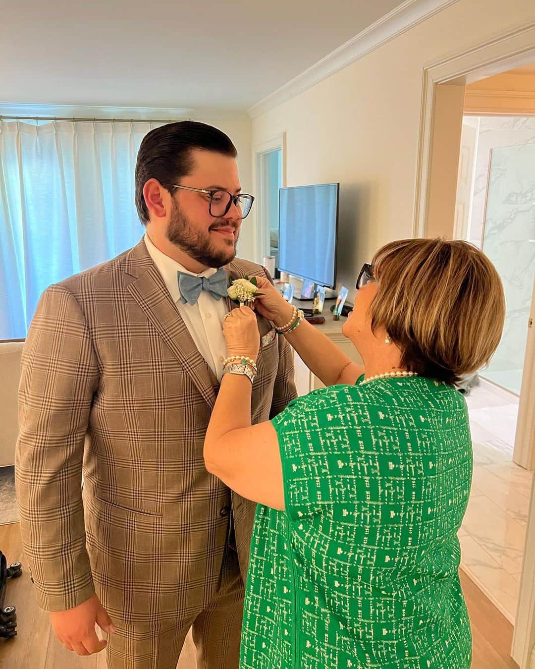 ホセ・デレオンさんのインスタグラム写真 - (ホセ・デレオンInstagram)「Mi hermanito se casó con el amor de su vida y no hay absolutamente nada que me ponga más feliz que verlo feliz🤎 25/5/23 Maje&Orelí x SIEMPRE ♾️   Ps. No me encanta hablar en público, pero cuando toca, toca.」5月26日 9時18分 - jdl__87