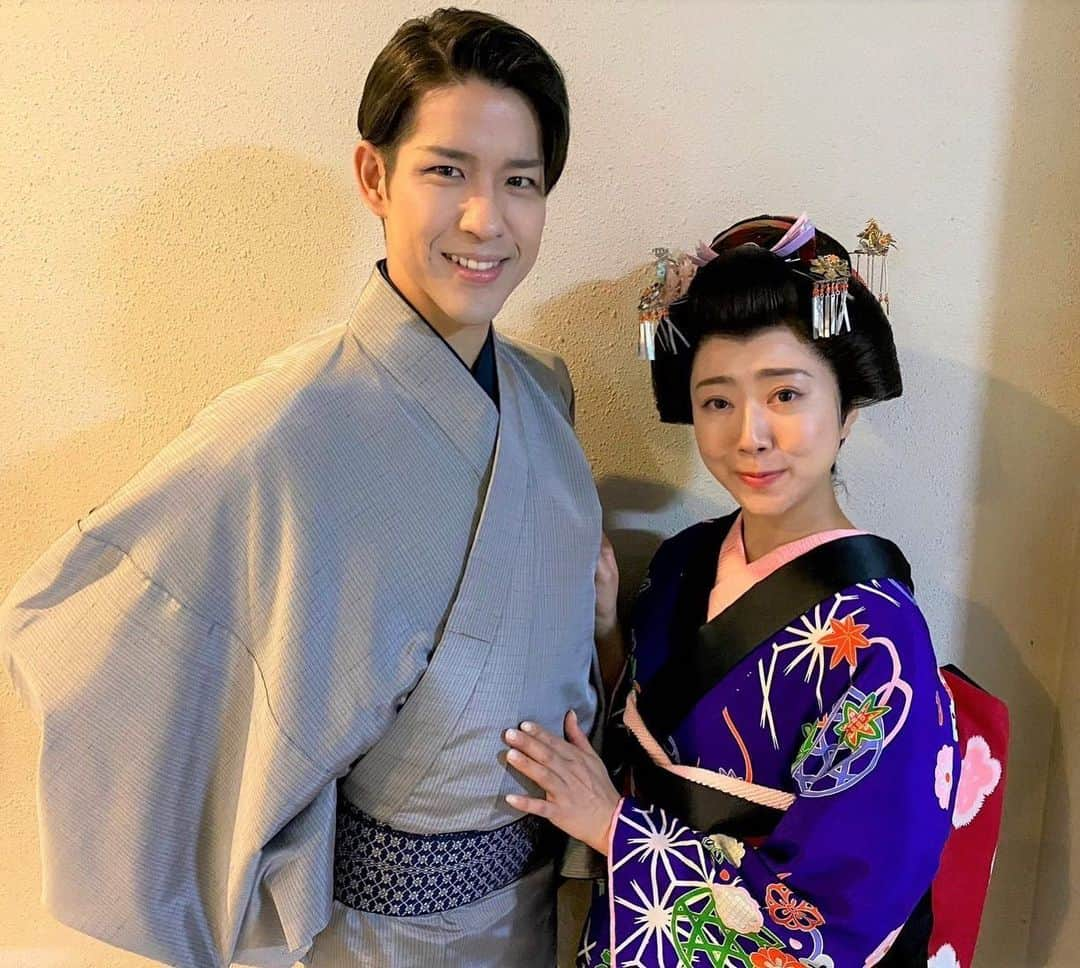 花園直道さんのインスタグラム写真 - (花園直道Instagram)「#NHK BSプレミアム 【新・BS日本のうた】〜坂本冬美一座がやって来た！〜 ご覧頂きありがとうございました。 ※あす5月27日(土)11:30～13:00再放送があります。 ご一緒させて頂いたキャストの皆様、スタッフの皆様ありがとうございました。#竹島宏 さん、昔の思い出を振り返り...感慨深かった。約12年ぶりに共演させて頂きました。 【お夏清十郎】#羽山みずき さん、そして舞踊界の大先輩、花柳糸之先生（振付）ありがとうございました😌」5月26日 9時25分 - naomichi0819