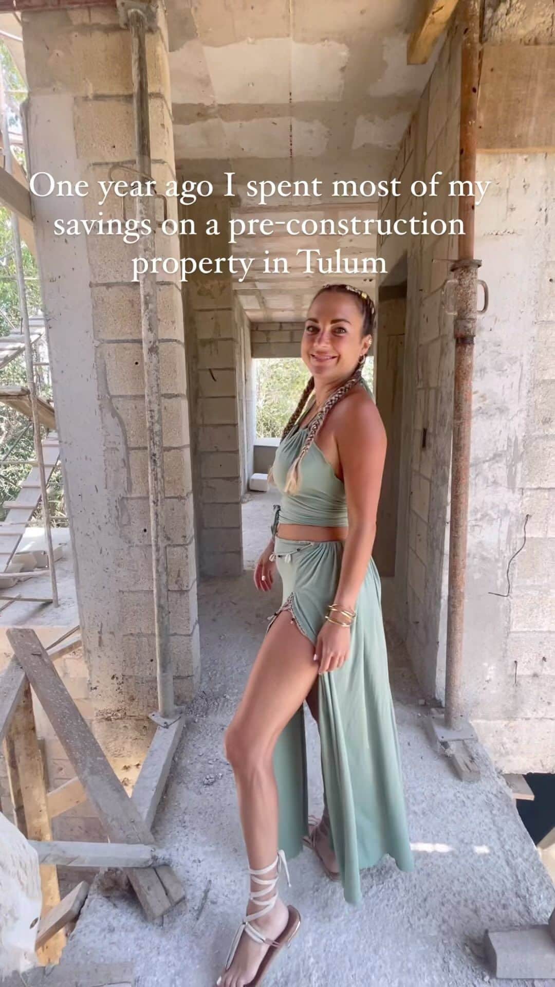 アリサ・ラモスのインスタグラム：「My condo in Tulum is officially complete!!! What an interesting and exciting process this has been buying a property in another country (not that I have anything to compare it to), and as a pre-construction!  I also still can’t get over the fact that I was able to buy my dream apartment, in one of the most famous cities in the world, in cash with money I earned from the business I created out of traveling the world! And people think traveling makes you go broke…just remember this post!  I know not everyone can or wants to do what I do (travel blogger/influencer) but to be honest, it wasn’t WHAT I do that got me here! I was able to save up a ton of money simply just by not living in USA or other expensive countries! For years I’ve been nomadic and staying in countries that are drastically cheaper, therefore I have more to save! Anyone can do it if you can work remotely!  Anyway! Buying property in Mexico is easy. I did it through a team of lawyers and a bank trust. My building owner is also cool and very helpful, which is how I figured out the wifi, electric, etc.  Will have a full walkthrough soon, and FYI they’re building a second phase! Who wants to be my neighbor??? 😜  I plan to live here about 5-6 months per year depending on my work/travel schedule, so if anyone is interested in renting it (preferably long term) lmk. It comes with a beach cruiser and potentially a super cool motorbike 🛵  For more info on my experience and on buying real estate in Mexico PLEASE read my blog posts and videos! I spend a lot of time on them & don’t have time to answer DMs privately abt things I took a lot of time to post about 😬  Now off to Europe to look for my second property!! Goal is owning 4 international properties by 40! 💪  Never forget my motto: “Dreams don’t work unless YOU DO!”  #realestate #mexicorealestate #tulum #tulumrealestate #mylifesatravelhome #mylifesatravelmovie #casitalyssa #dreamsdontworkunlessyoudo #femalebusinessowner #solofemaletravel #solotravel #womenempowerment #homeowner #interiordesign」