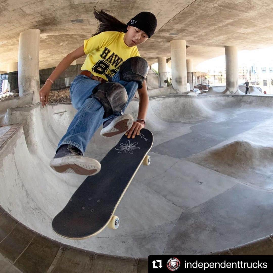 開心那のインスタグラム：「#Repost @independenttrucks with @use.repost ・・・ @cocona.hiraki 🔥 FFLT at WSVT #RideTheBest 📸 @rhino」