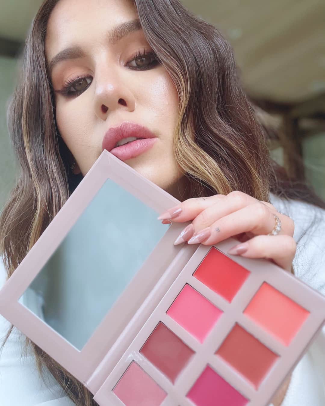 Motives Cosmeticsのインスタグラム：「A shade for every mood.」
