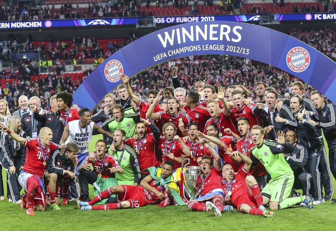 ハビ・マルティネスさんのインスタグラム写真 - (ハビ・マルティネスInstagram)「Still feels amazing every single day 😍🏆 #10yearsago #wembley  #Javi8」5月26日 2時12分 - javi8martinez