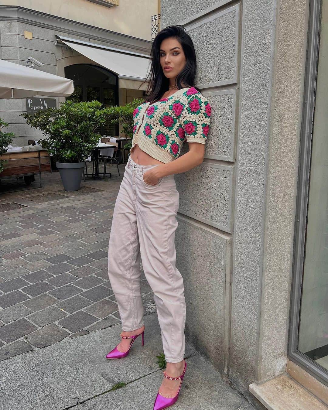 DASHA Dさんのインスタグラム写真 - (DASHA DInstagram)「Walking around Como town. Feel myself as a tourist♥️ All eyes on my shoes @siennashoes_official  . . . . . . . . . #moda #italia #como #comotown #comolake #shoes #fashion #shoesaddict #shoeslover #shoestagram #shoesshoesshoes」5月26日 2時54分 - dasha.kina