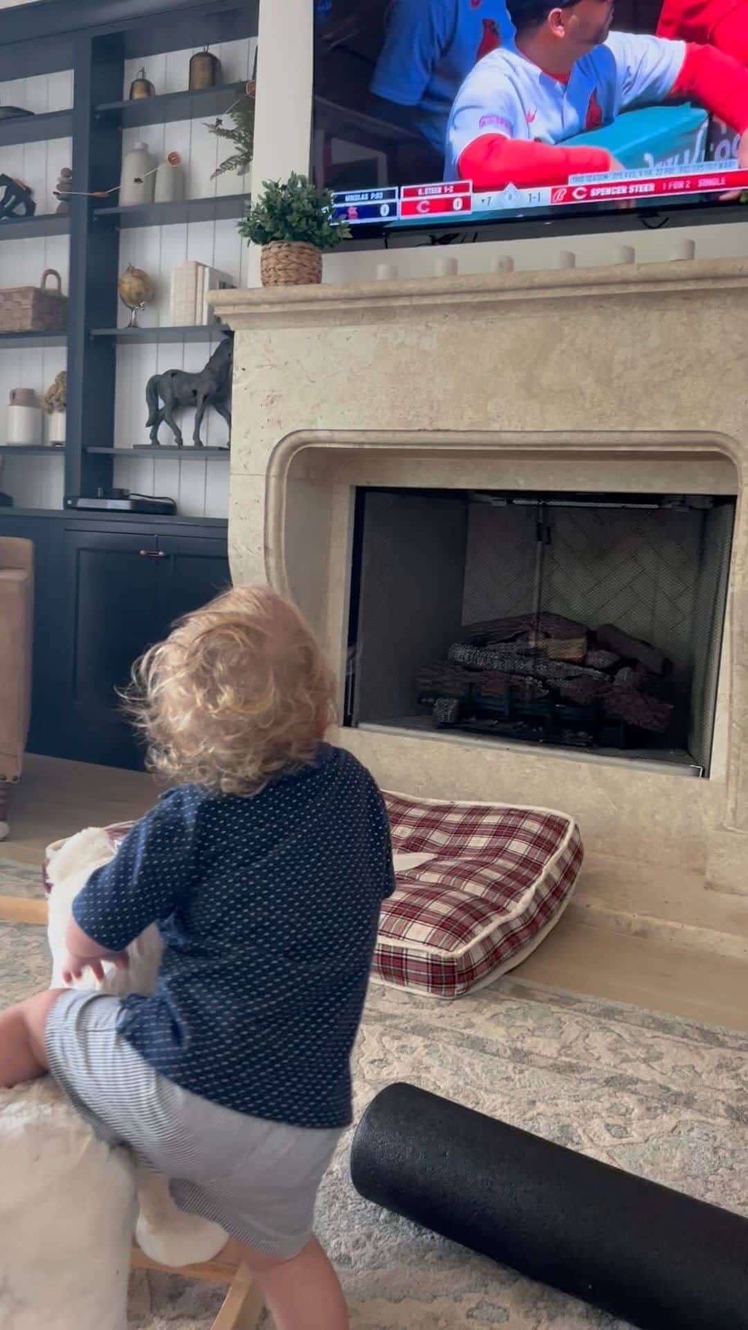 ローレン・マイコラスのインスタグラム：「This will melt your heart 🤍」