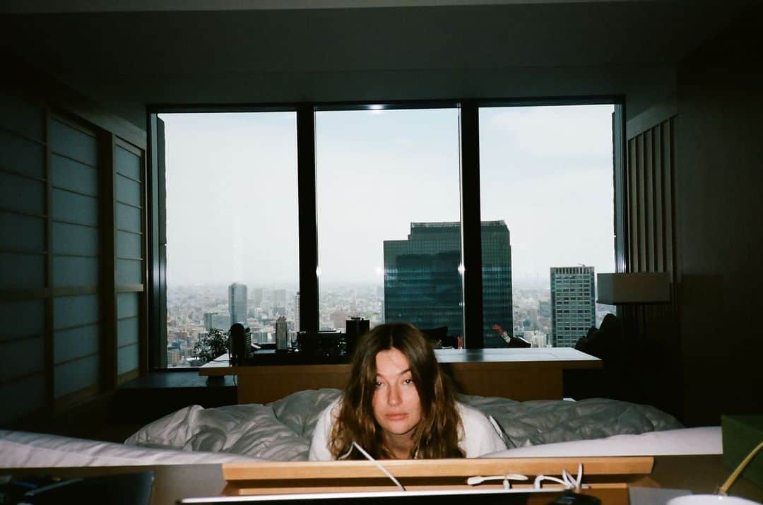 のインスタグラム：「lost in translation」